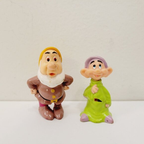 2 Vtg Mini Snow White Dwarf Figures Dopey Sneezy Cake Toppers - Picture 1 of 5